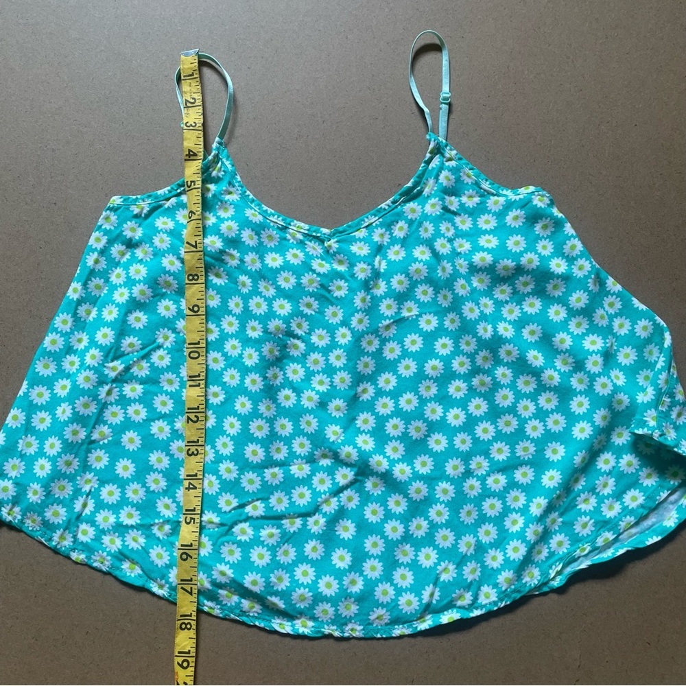 Daisy Patterned Sleep Spaghetti Strap Tank - Picture 4 of 5